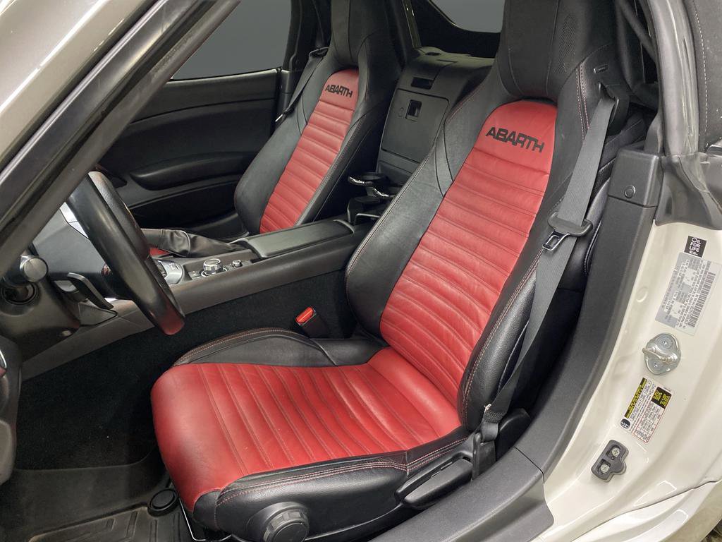 Used 2020 FIAT 124 Spider Abarth w/ Convenience Group image 37