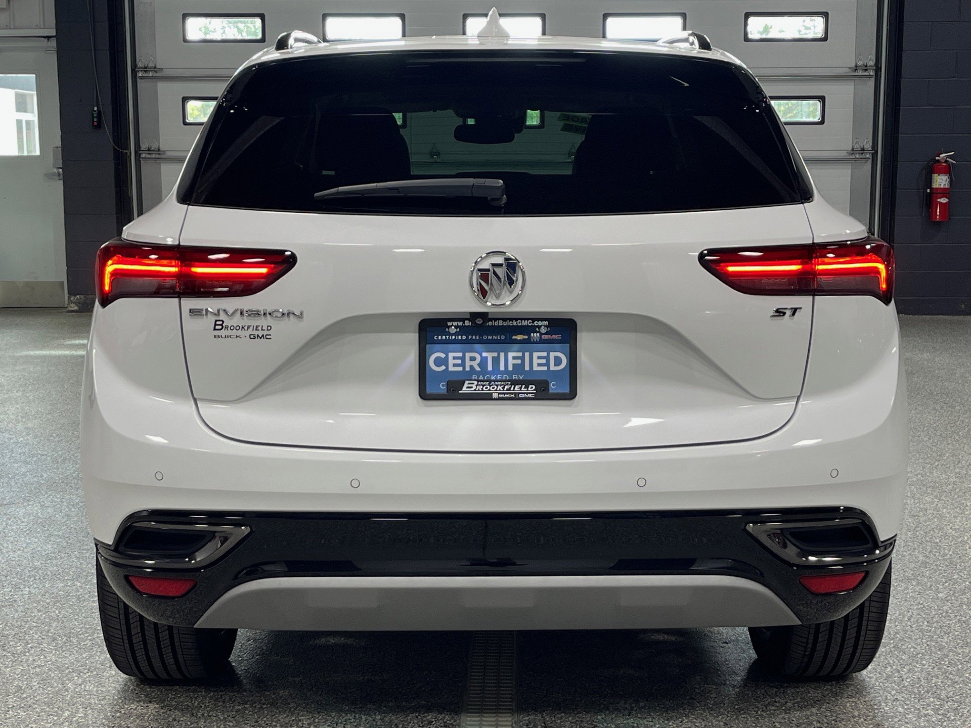 Certified 2022 Buick Envision Essence w/ Technology Package I image 4