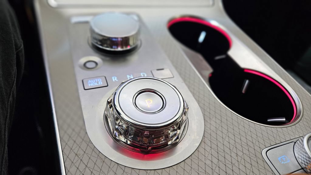 Used 2025 Genesis GV80 2.5T Prestige image 28