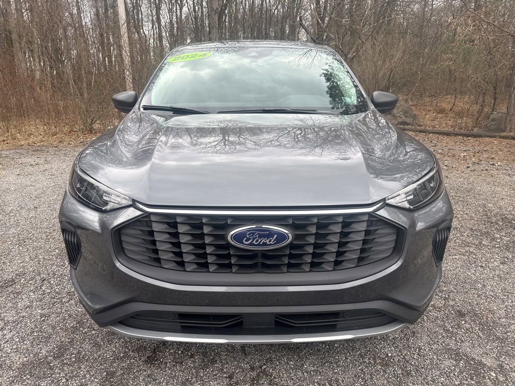 Used 2024 Ford Escape Active image 2