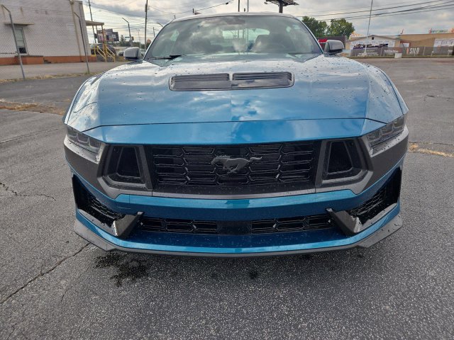 Used 2026 Ford Mustang Dark Horse RWD image 3