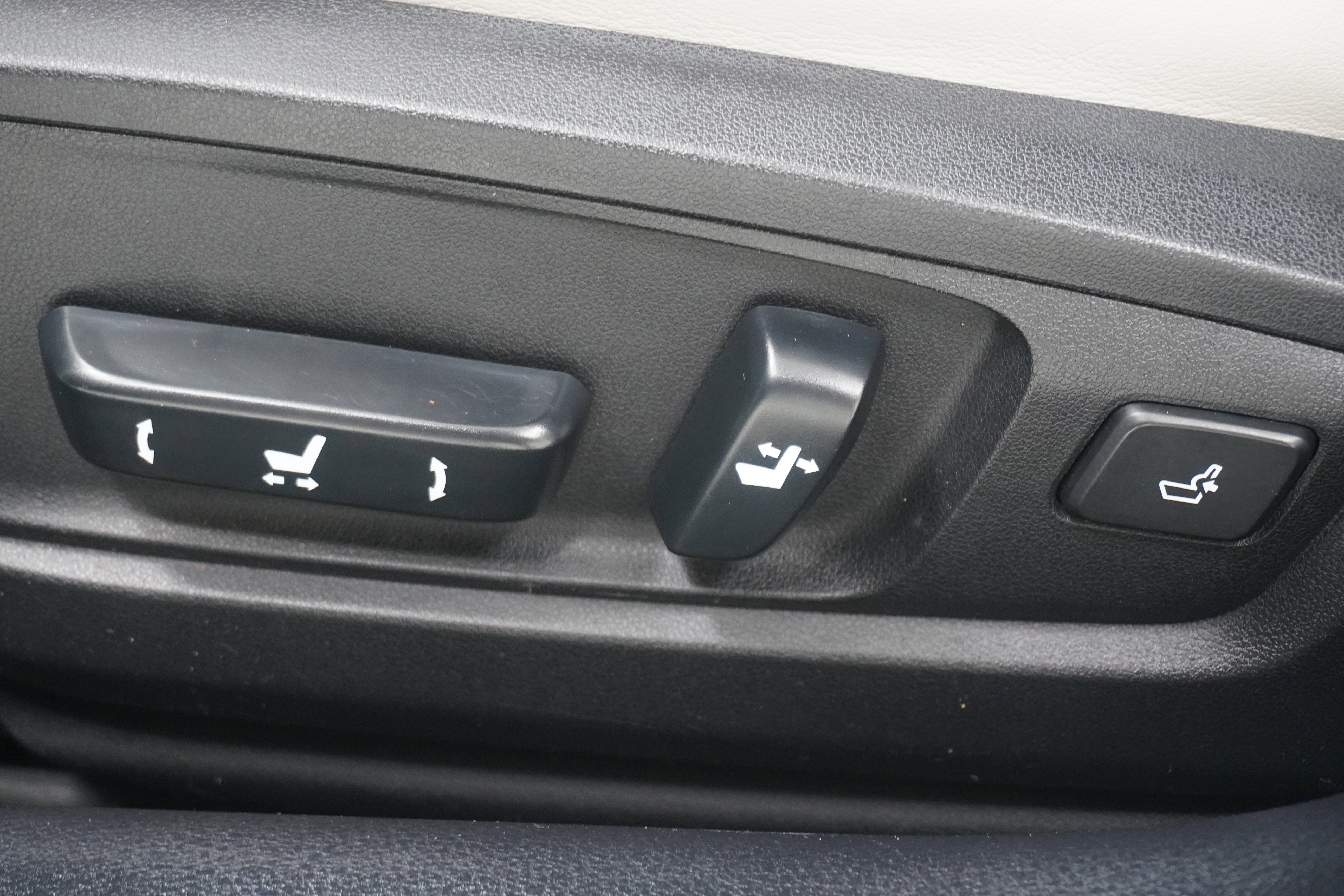 Used 2013 Lexus ES 350 w/ Luxury Pkg FWD image 14