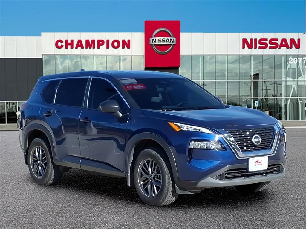 Used 2023 Nissan Rogue S image 1