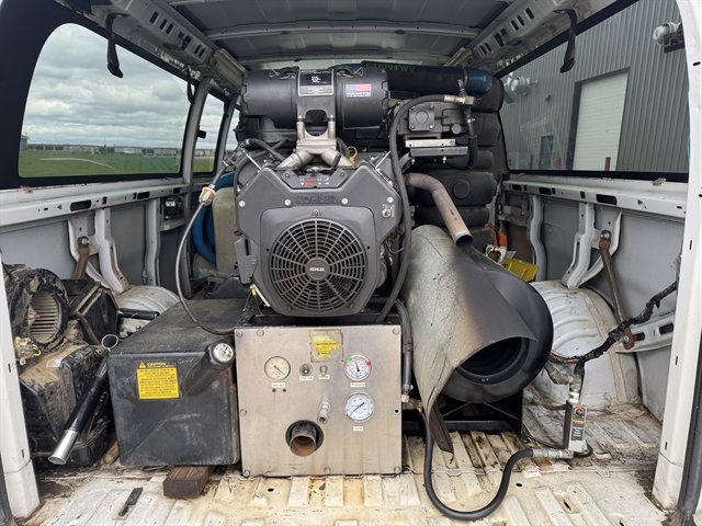 Used 2013 Chevrolet Express 3500 LT w/ LT Preferred Equipment Group RWD image 6