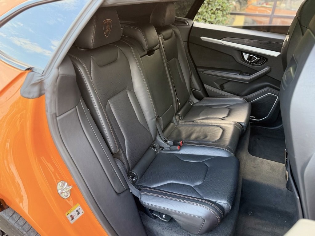 Used 2021 Lamborghini Urus image 40
