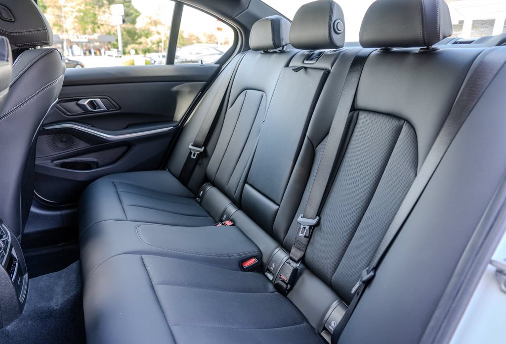 Used 2026 BMW 330i Sedan RWD image 18