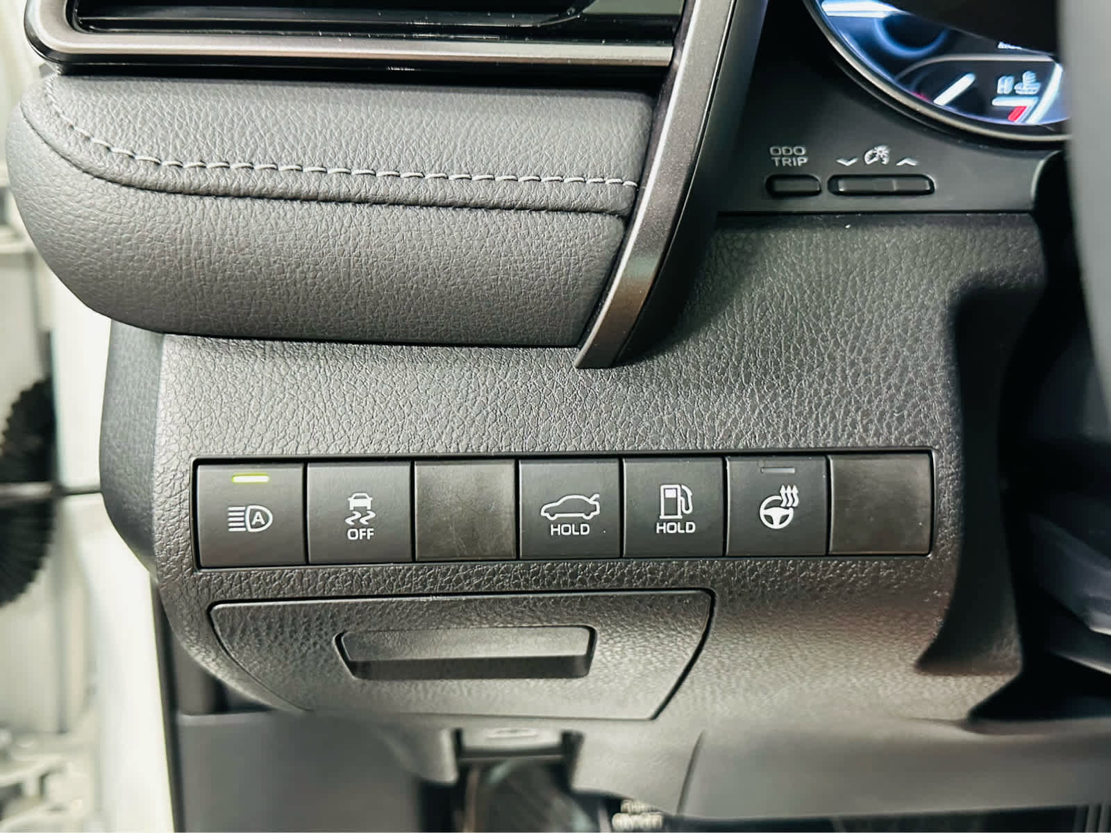 Certified 2023 Toyota Camry SE w/ Cold Weather Package FWD image 14
