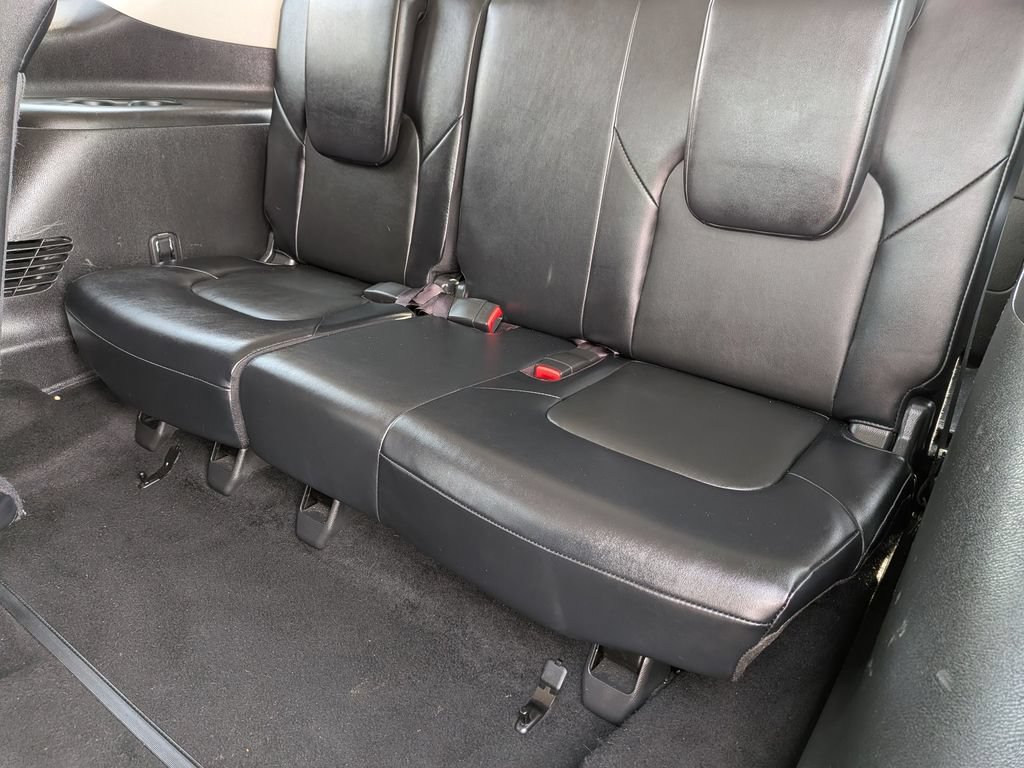 Used 2024 Nissan Armada SV AWD/4WD image 30