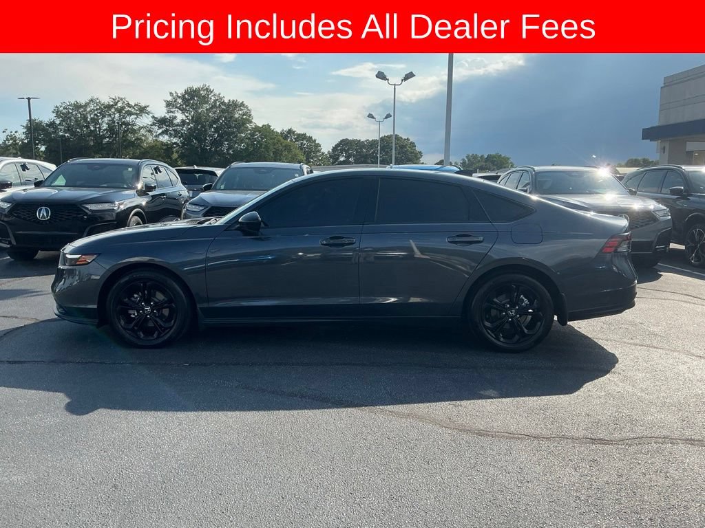 Used 2025 Honda Accord SE image 2