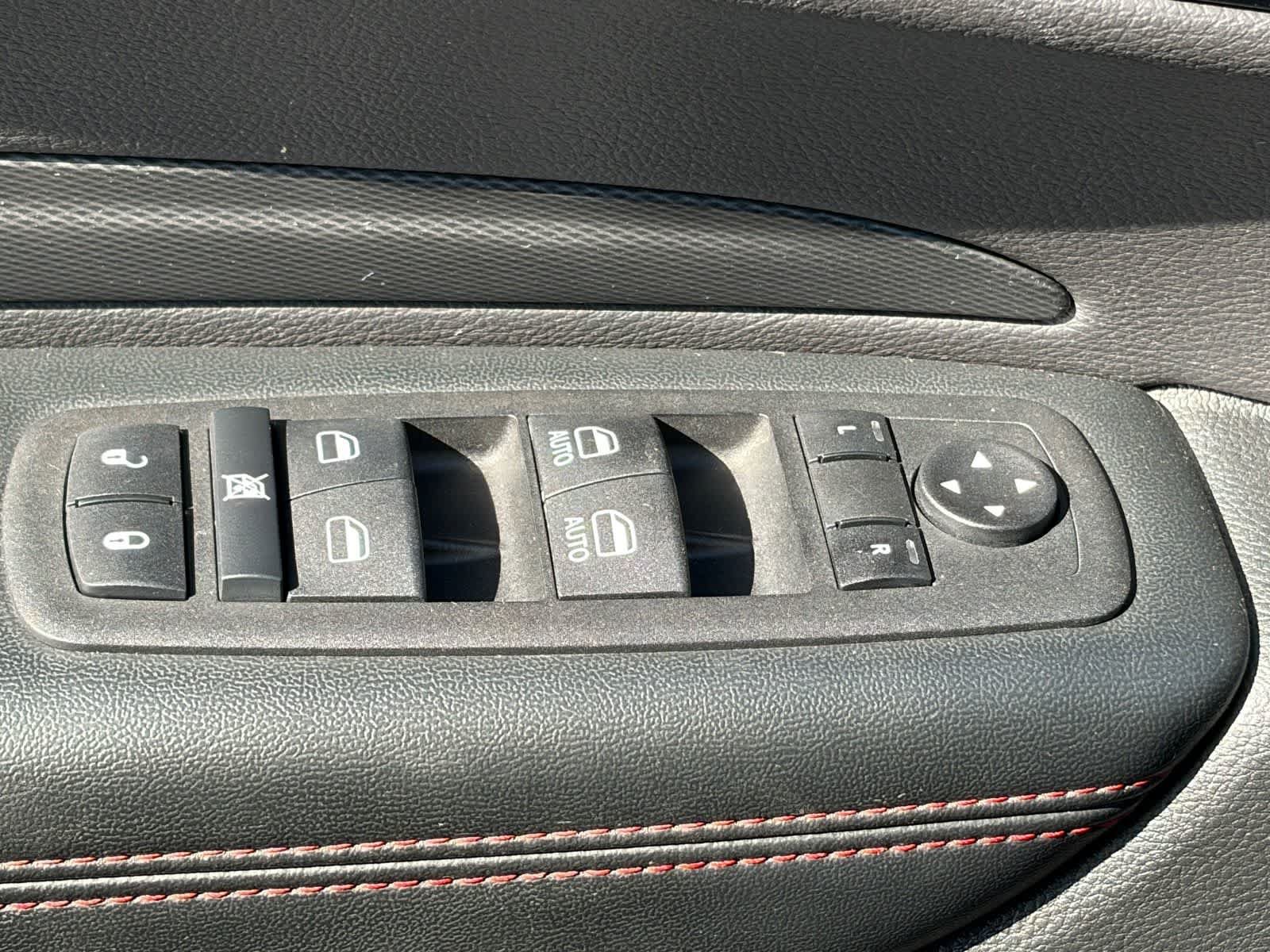 Used 2025 Dodge Durango GT AWD/4WD image 18