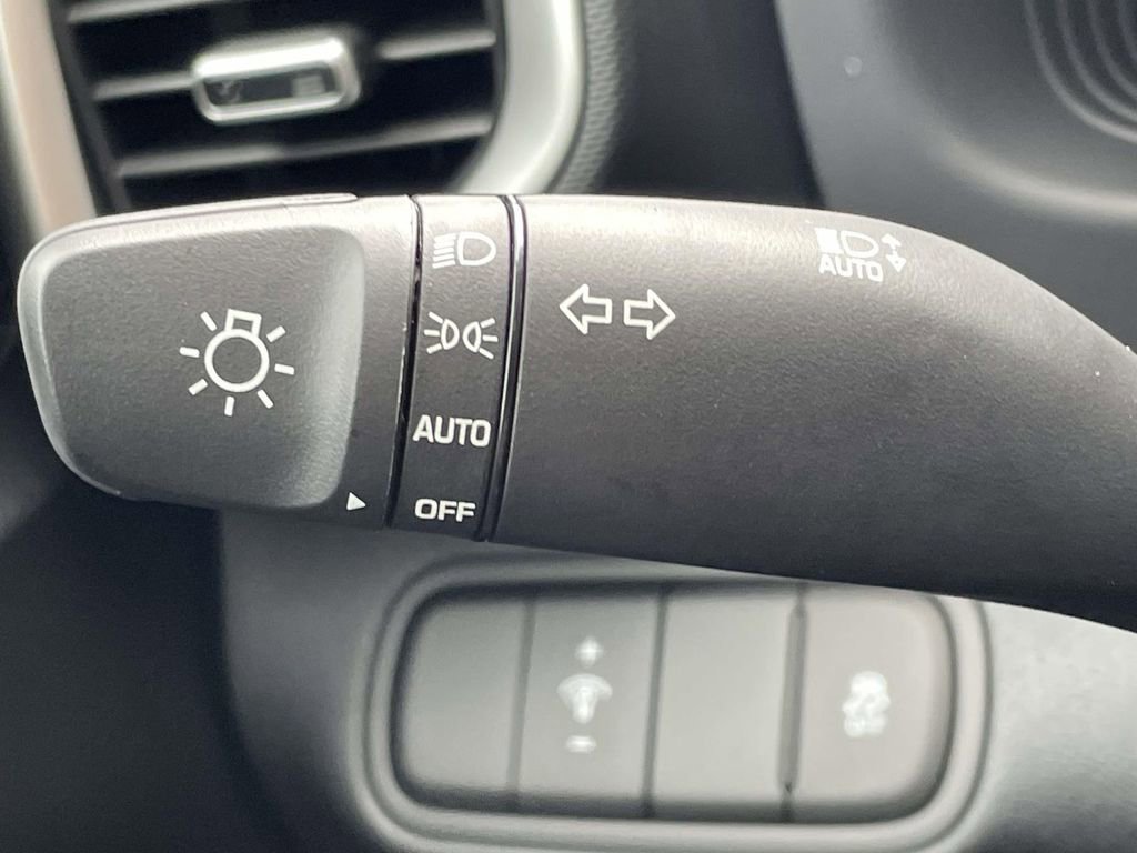 New 2026 Hyundai Venue SEL image 23