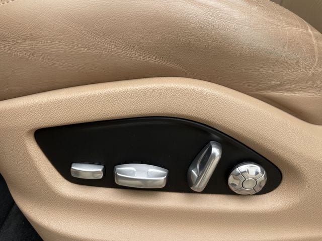 Used 2021 Porsche Cayenne AWD/4WD image 23