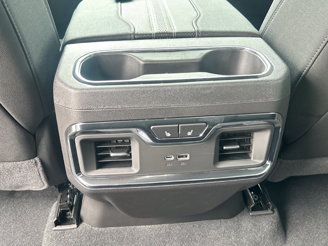 New 2026 Chevrolet Silverado 1500 High Country w/ High Country Premium Package AWD/4WD image 29