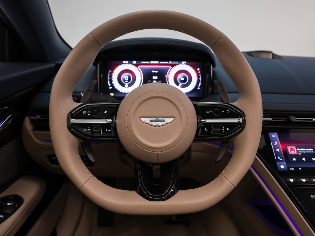 Used 2024 Aston Martin DB12 Convertible image 40