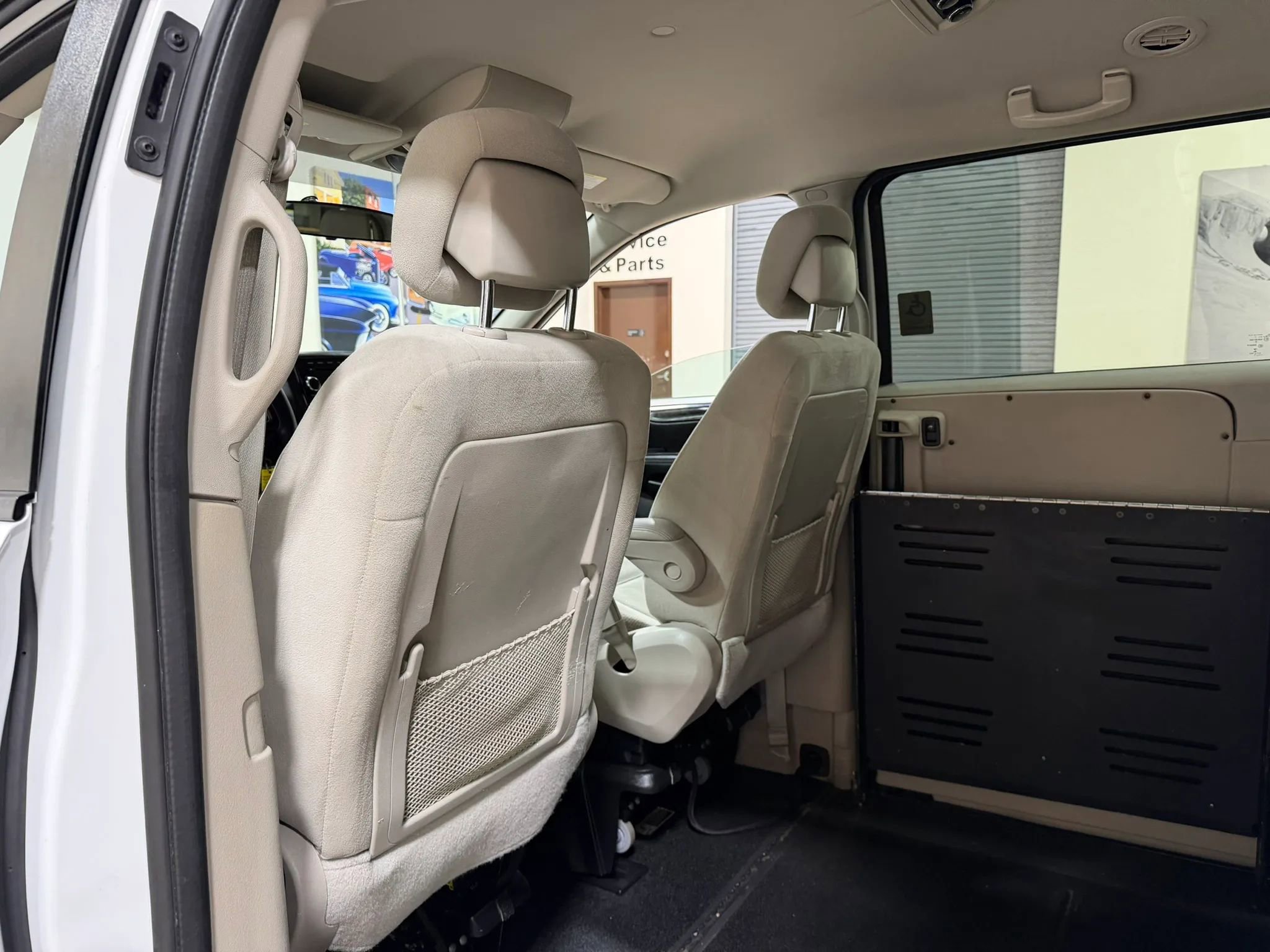 Used 2015 Dodge Grand Caravan SE w/ Quick Order Package 29E SE FWD image 22