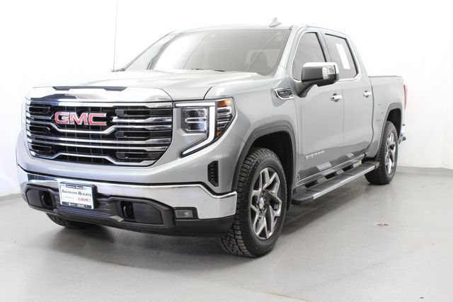 Used 2023 GMC Sierra 1500 SLT w/ SLT Premium Package AWD/4WD image 5