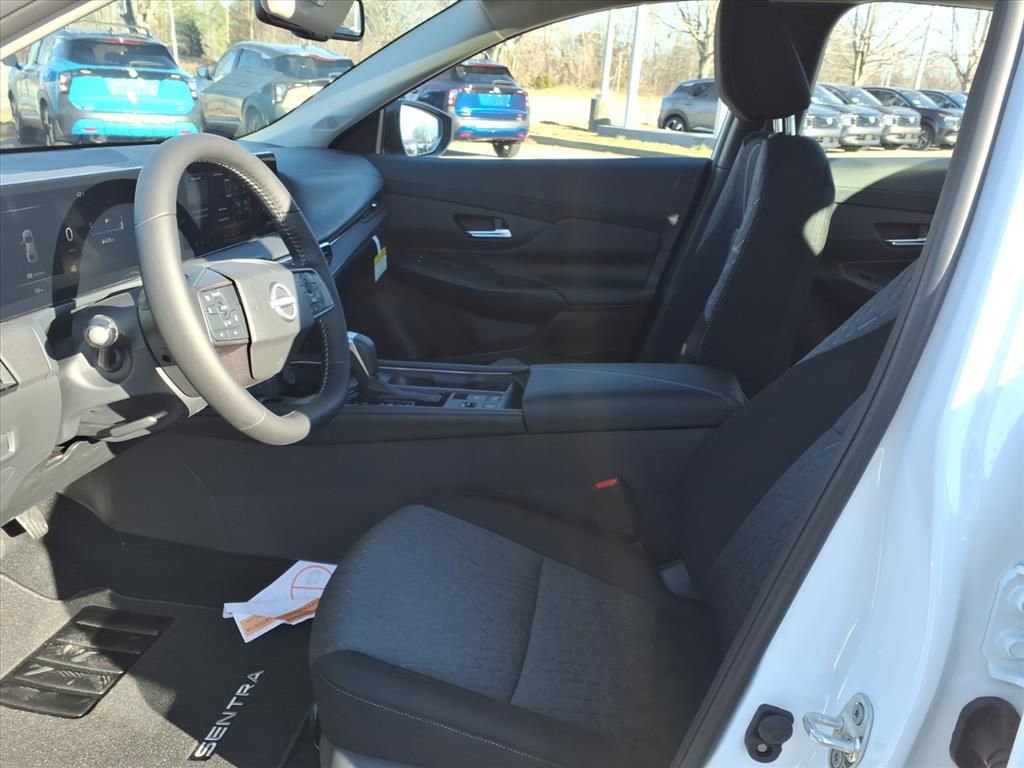 New 2026 Nissan Sentra SV w/ SV Convenience Package FWD image 5