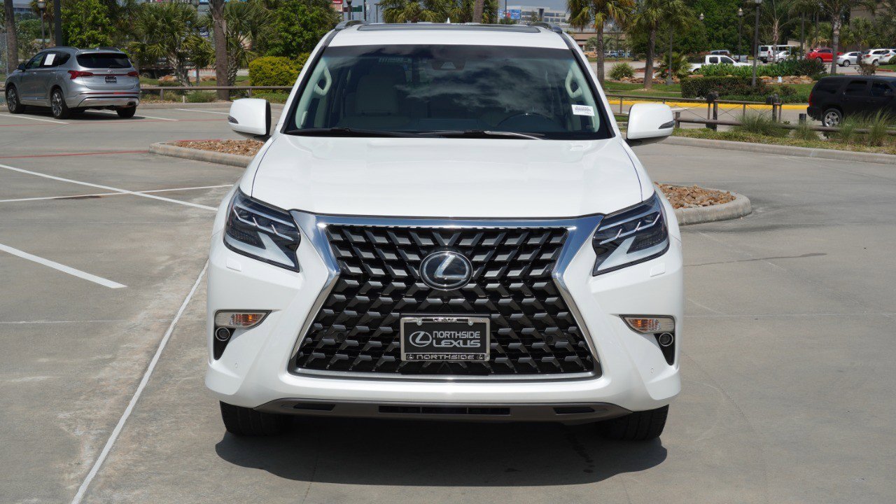 Used 2020 Lexus GX 460 Premium w/ Premium Package image 2
