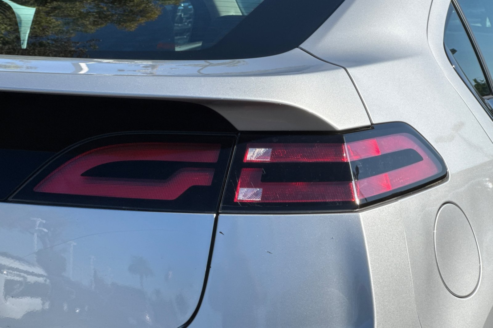 Used 2015 Chevrolet Volt Premium w/ Premium Trim Package FWD image 48