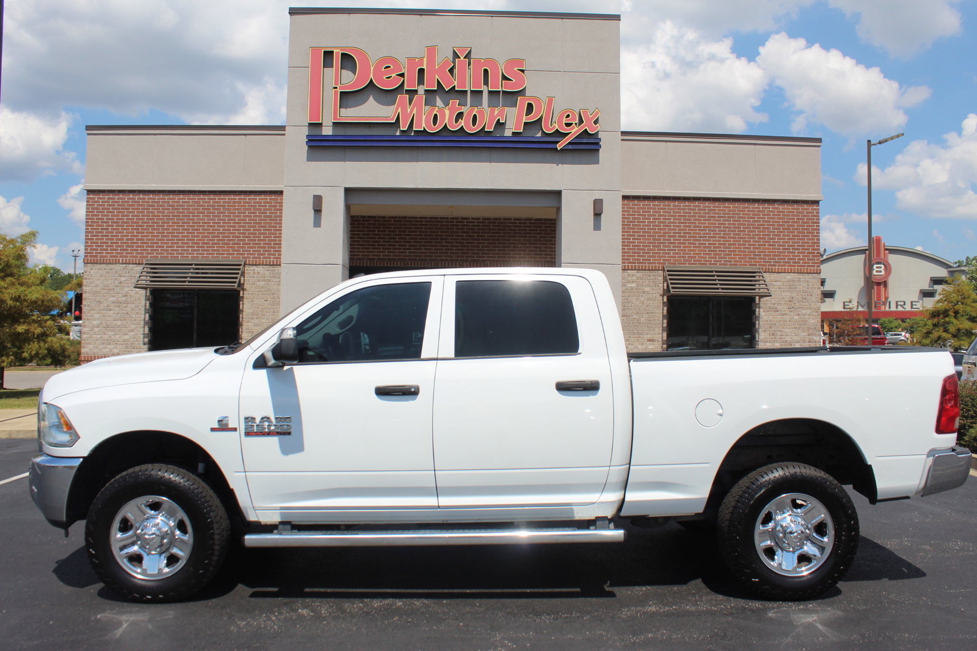 Used 2017 RAM 2500 Tradesman w/ Chrome Appearance Group AWD/4WD image 10