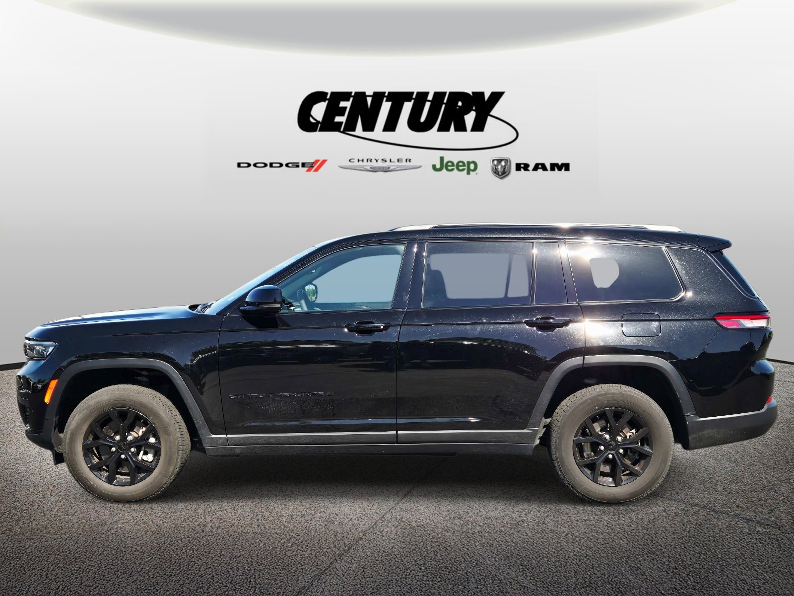 Used 2024 Jeep Grand Cherokee L Altitude AWD/4WD image 7