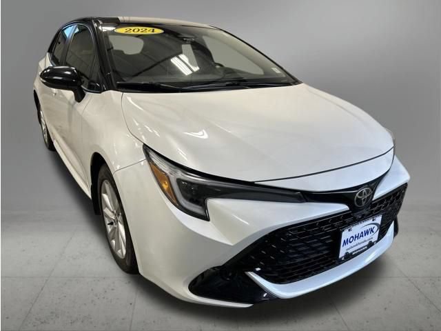 Used 2024 Toyota Corolla SE FWD image 8