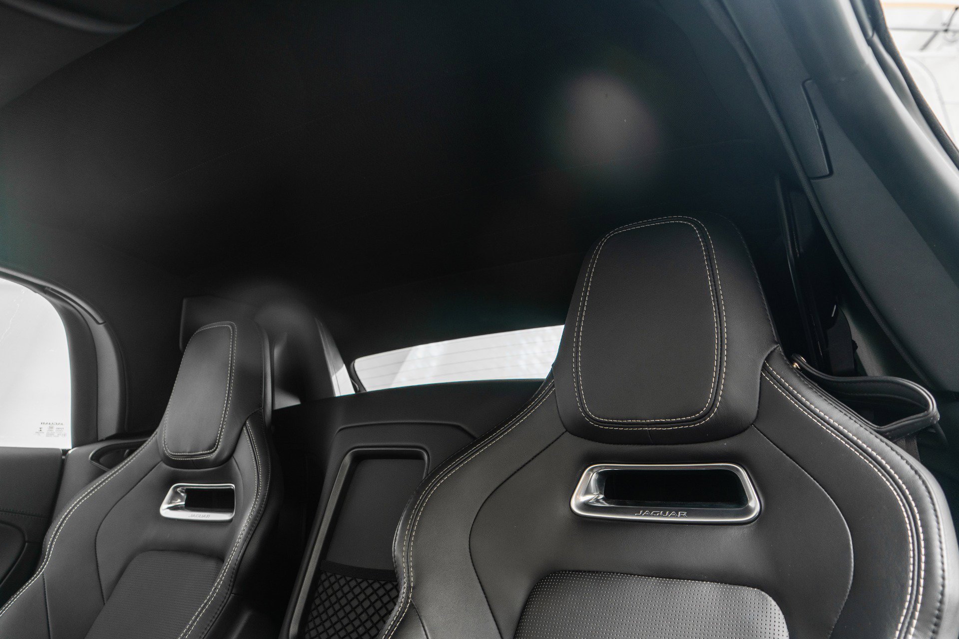 Used 2019 Jaguar F-TYPE R-Dynamic image 29