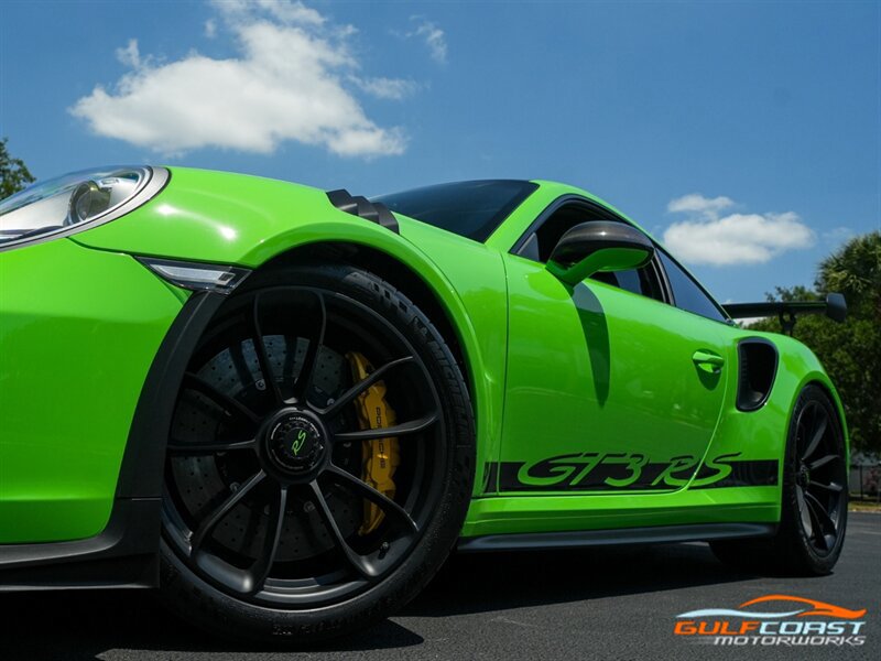 Used 2019 Porsche 911 GT3 RS w/ Weissach Package RWD image 11