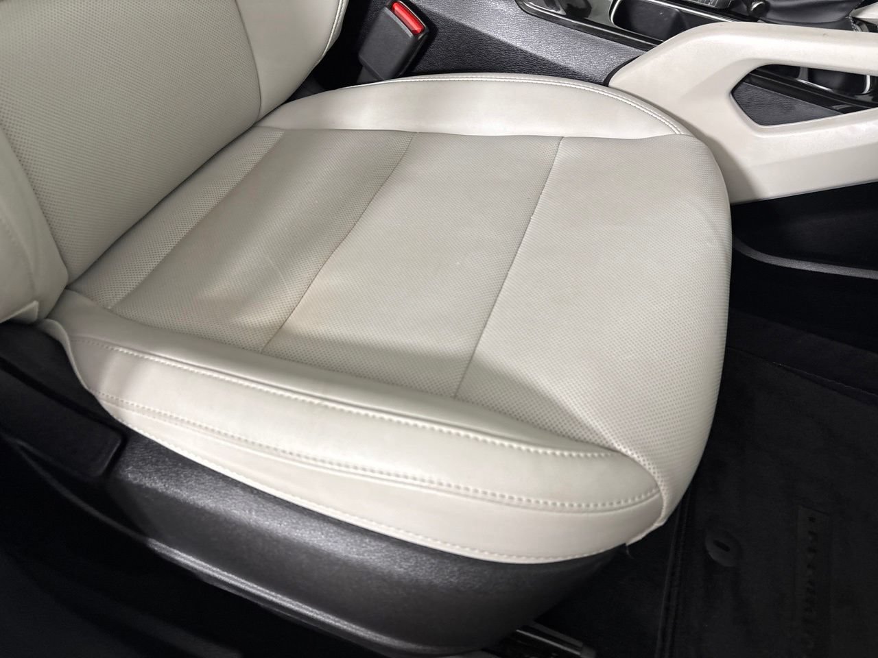 Used 2025 Kia Telluride S FWD image 34