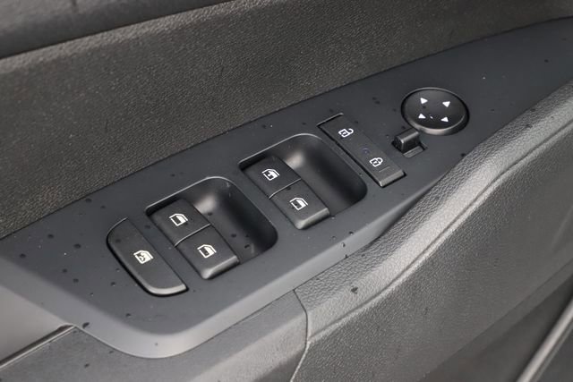 Used 2025 Kia Sportage LX image 11