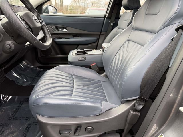 Used 2023 Nissan Ariya image 15