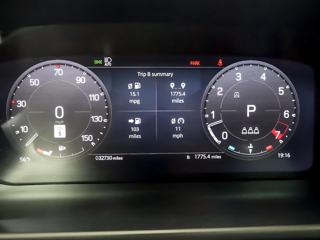 Used 2023 Land Rover Defender 90 S AWD/4WD image 12