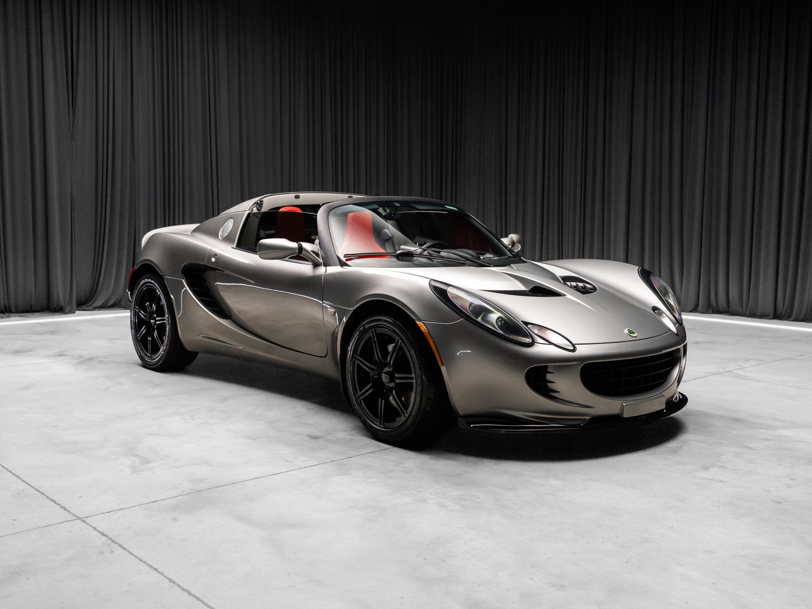 Used 2005 Lotus Elise RWD image 3