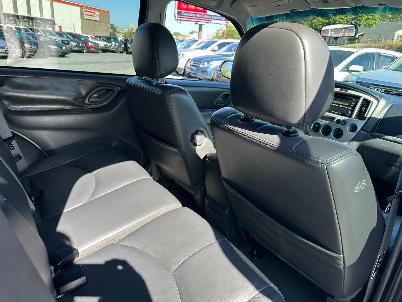 Used 2003 MAZDA Tribute ES image 28