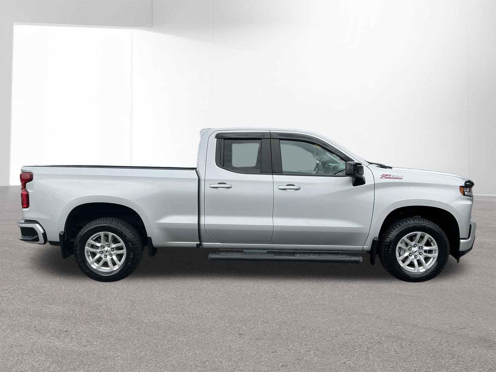 Used 2020 Chevrolet Silverado 1500 RST AWD/4WD image 2