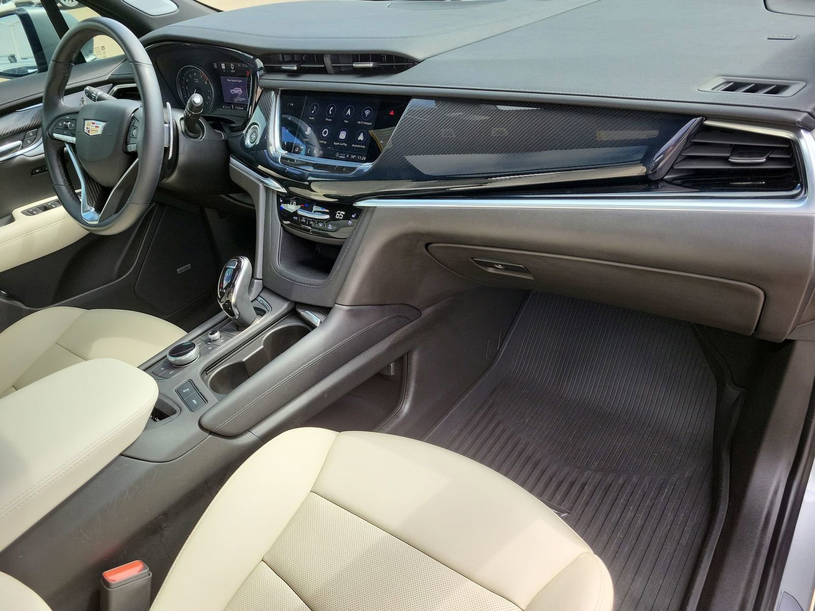 Certified 2024 Cadillac XT6 Sport w/ Technology Package image 30