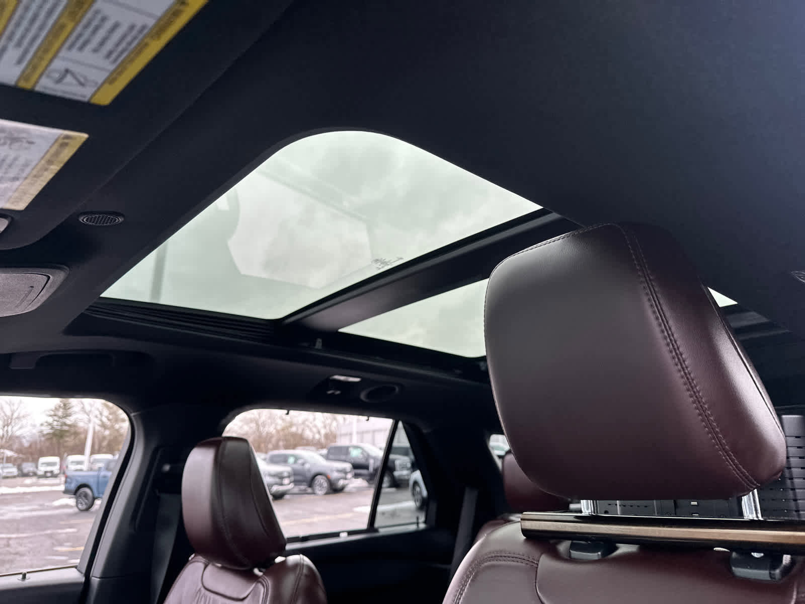 Used 2020 Ford Explorer Platinum image 26