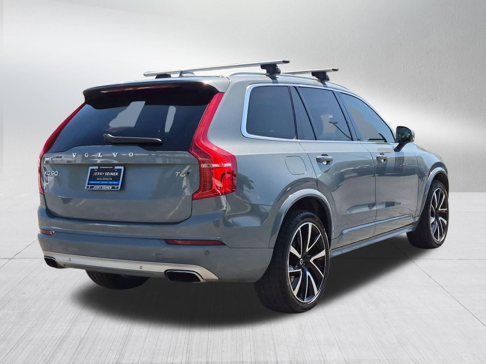 Used 2020 Volvo XC90 T6 Momentum AWD/4WD image 6