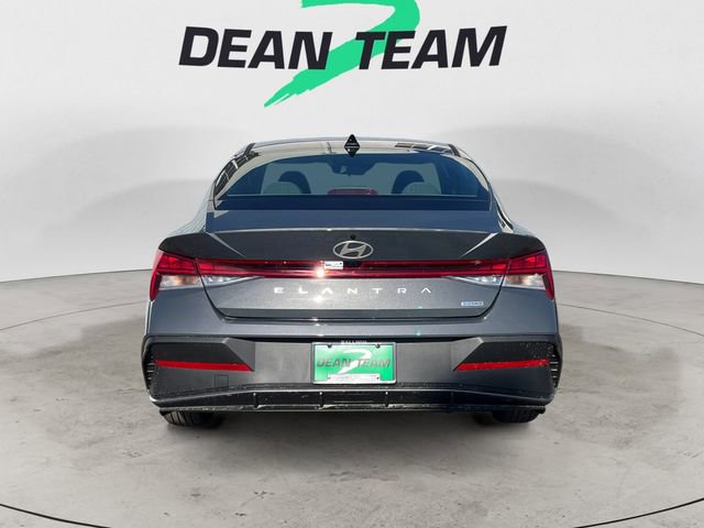 New 2026 Hyundai Elantra Hybrid FWD image 6