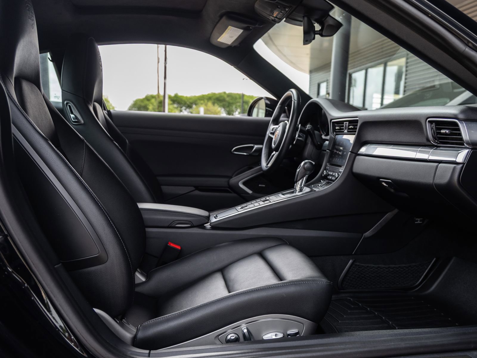 Used 2019 Porsche 911 Carrera image 38