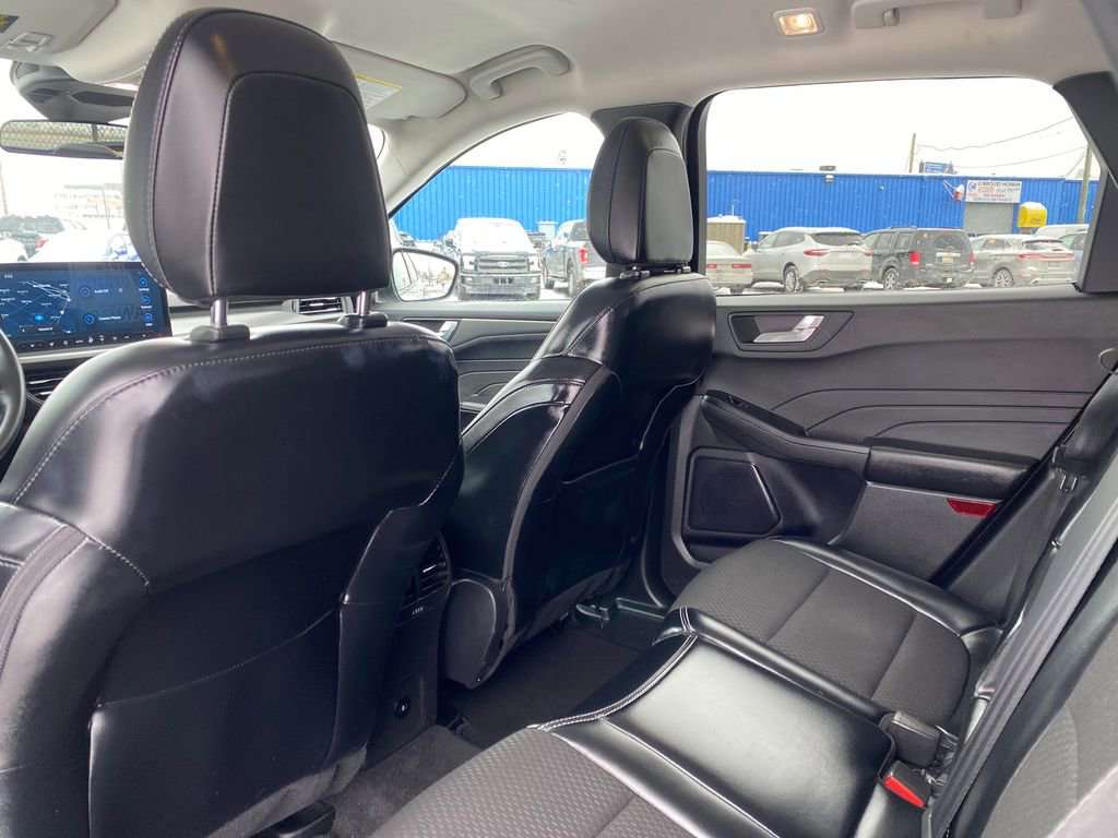 Used 2024 Ford Escape SE image 15
