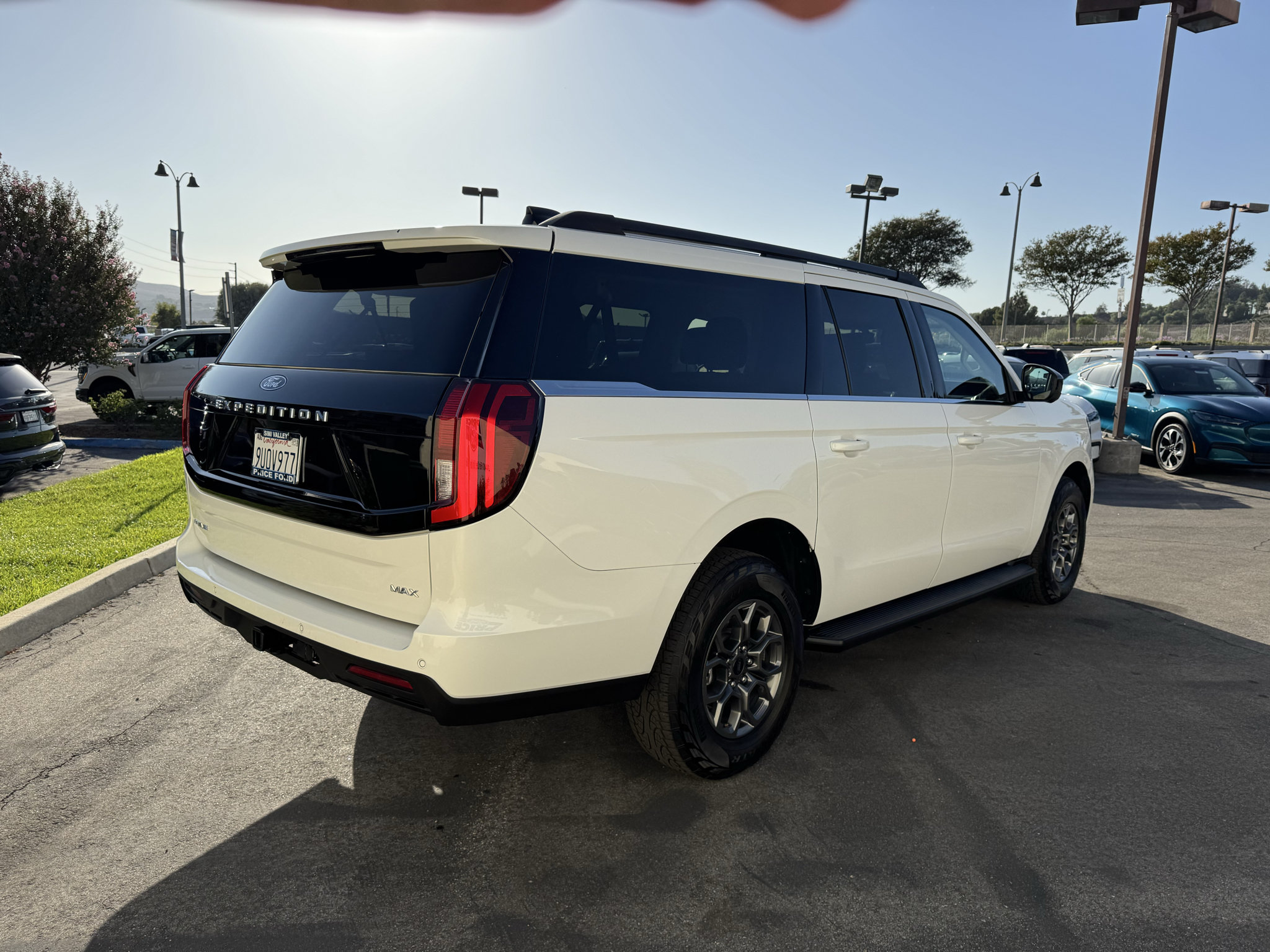 Used 2025 Ford Expedition Max Active RWD image 7