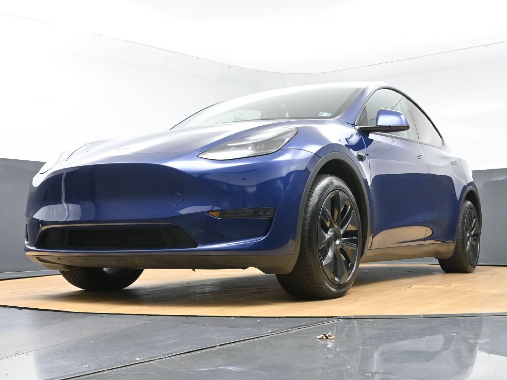 Used 2025 Tesla Model Y Long Range RWD image 50