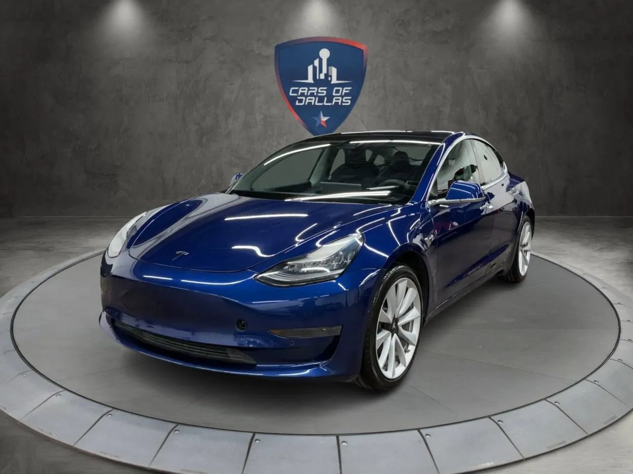 Used 2019 Tesla Model 3 Standard Range Plus image 1