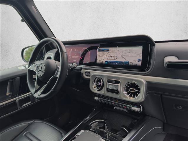 Used 2025 Mercedes-Benz G 550 image 30