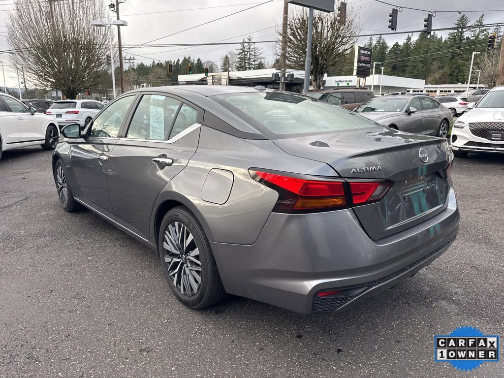 Used 2024 Nissan Altima 2.5 SV image 6