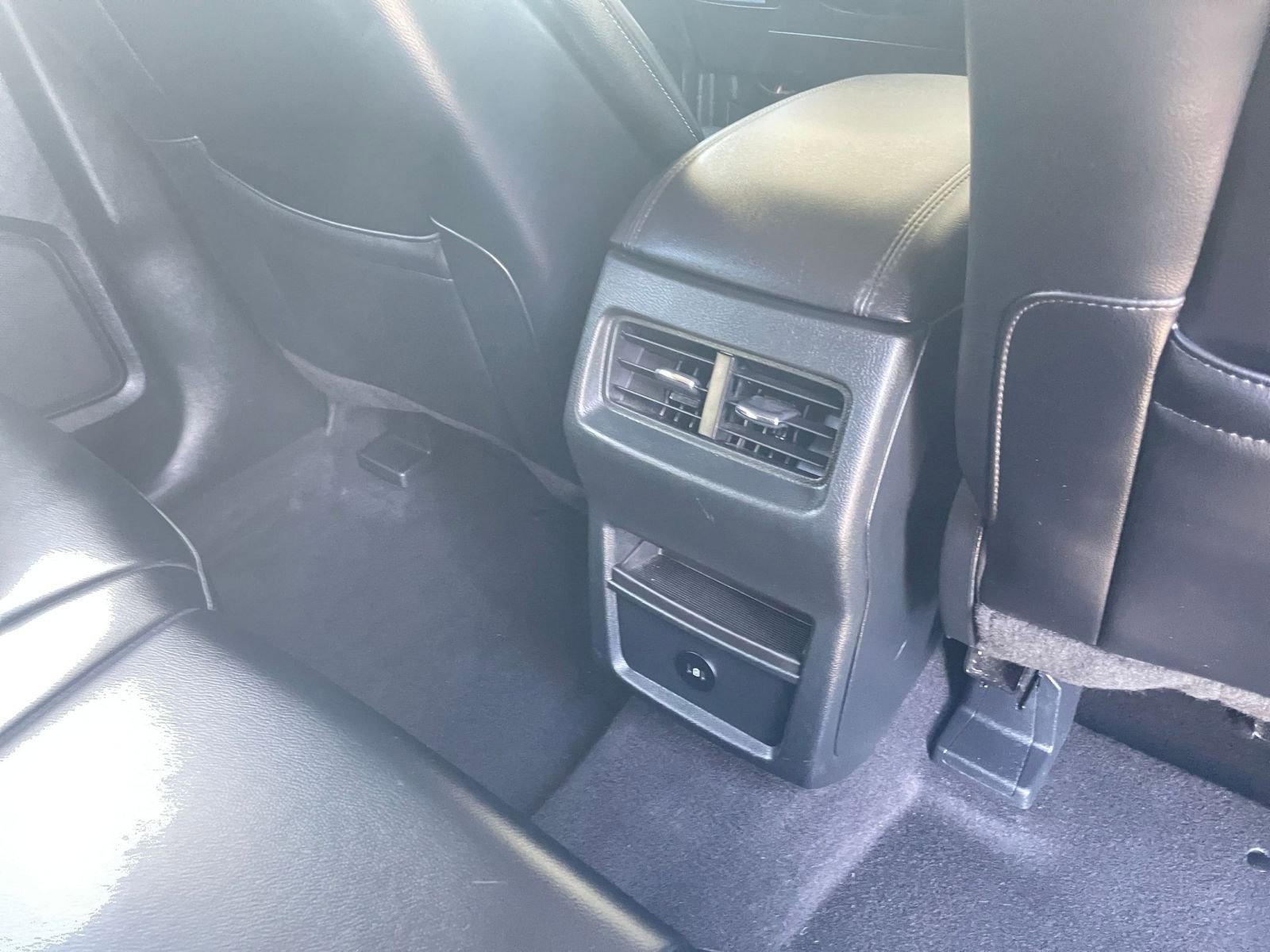 Used 2024 Ford Edge SEL image 24