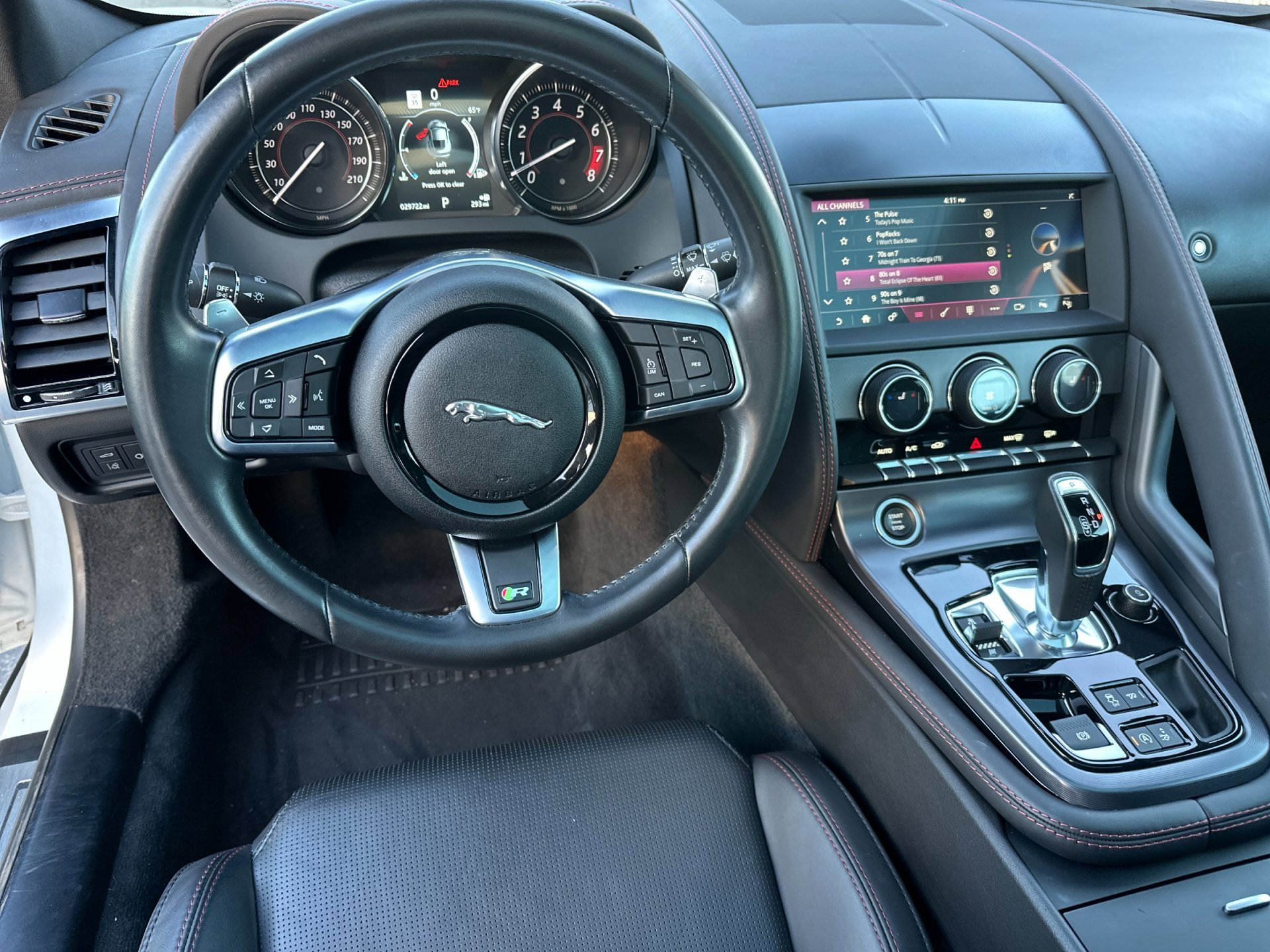 Used 2020 Jaguar F-TYPE R image 5