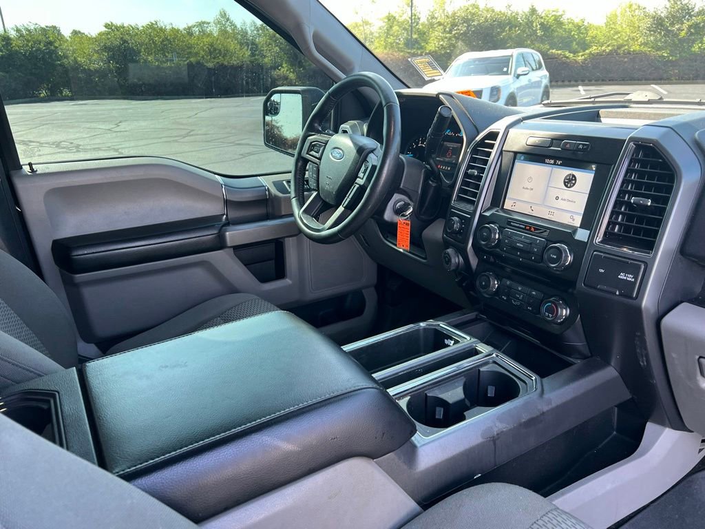 Used 2017 Ford F150 XLT w/ Equipment Group 302A Luxury AWD/4WD image 9
