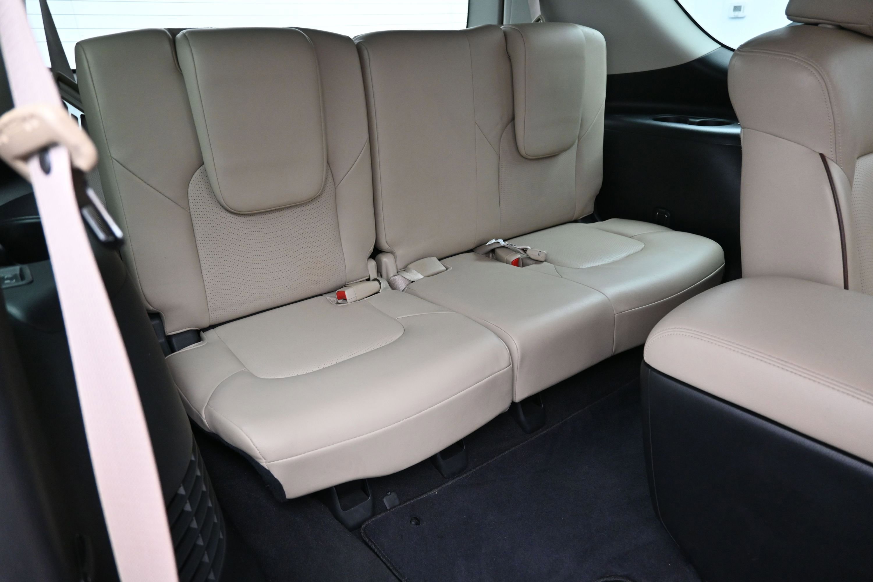 Used 2018 Nissan Armada Platinum w/ Captain Seat Package RWD image 38